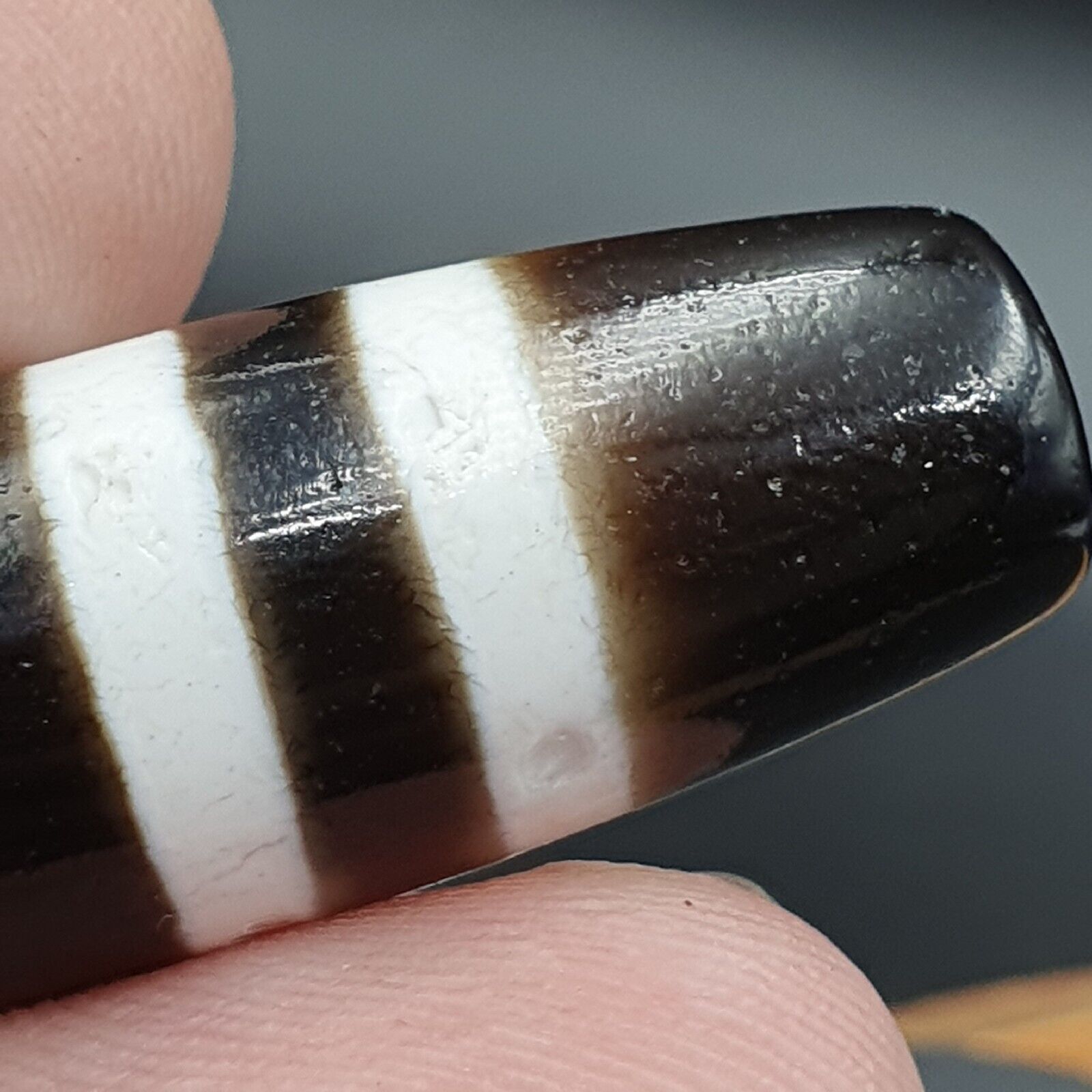 Himalayan Indo Tibetan 3 Lines Beads unique Patterns Dzi Amulet Beads