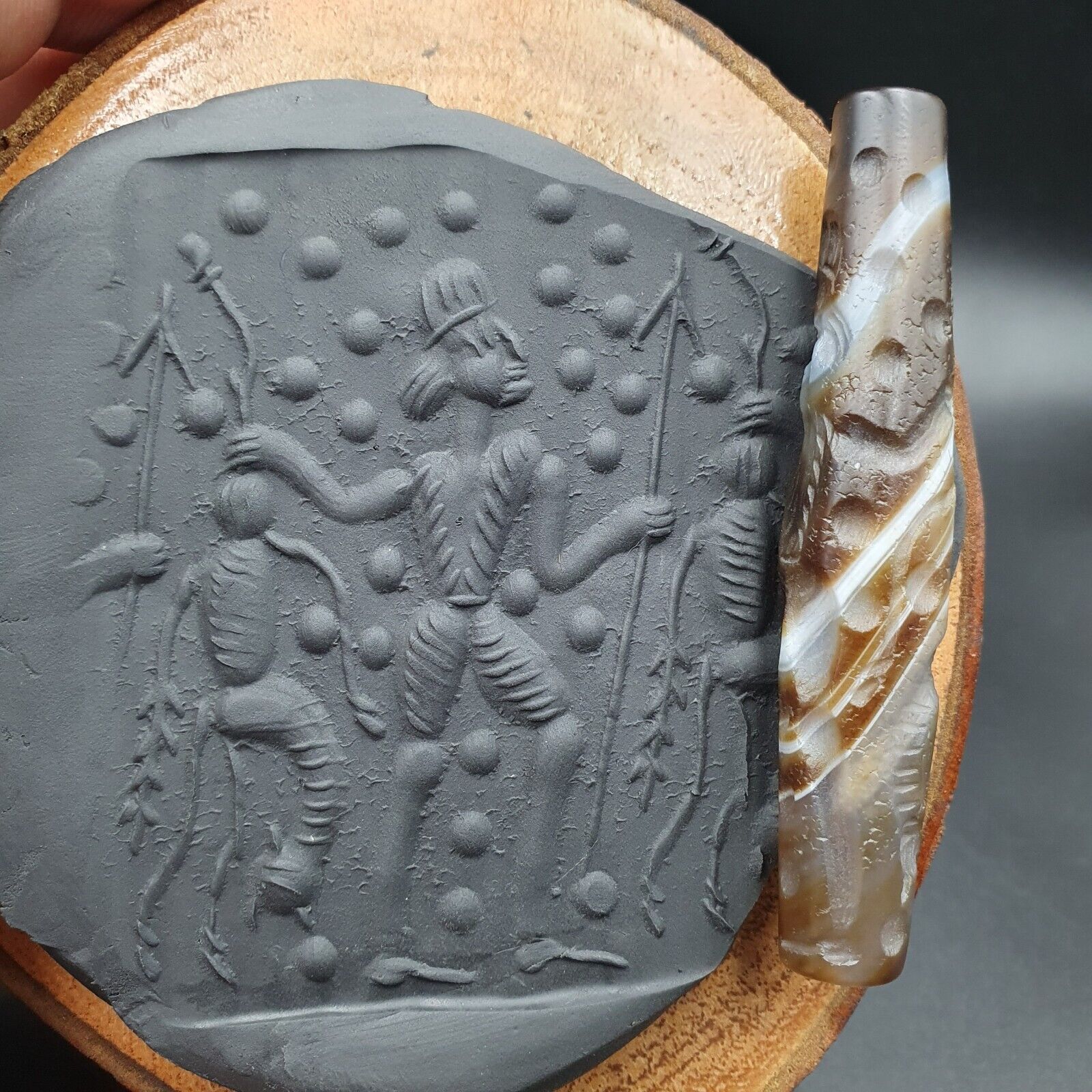 Hunting Hunt Antique Ancient Indo Tibetan Carving Agate Eyes stone Bead Amulet