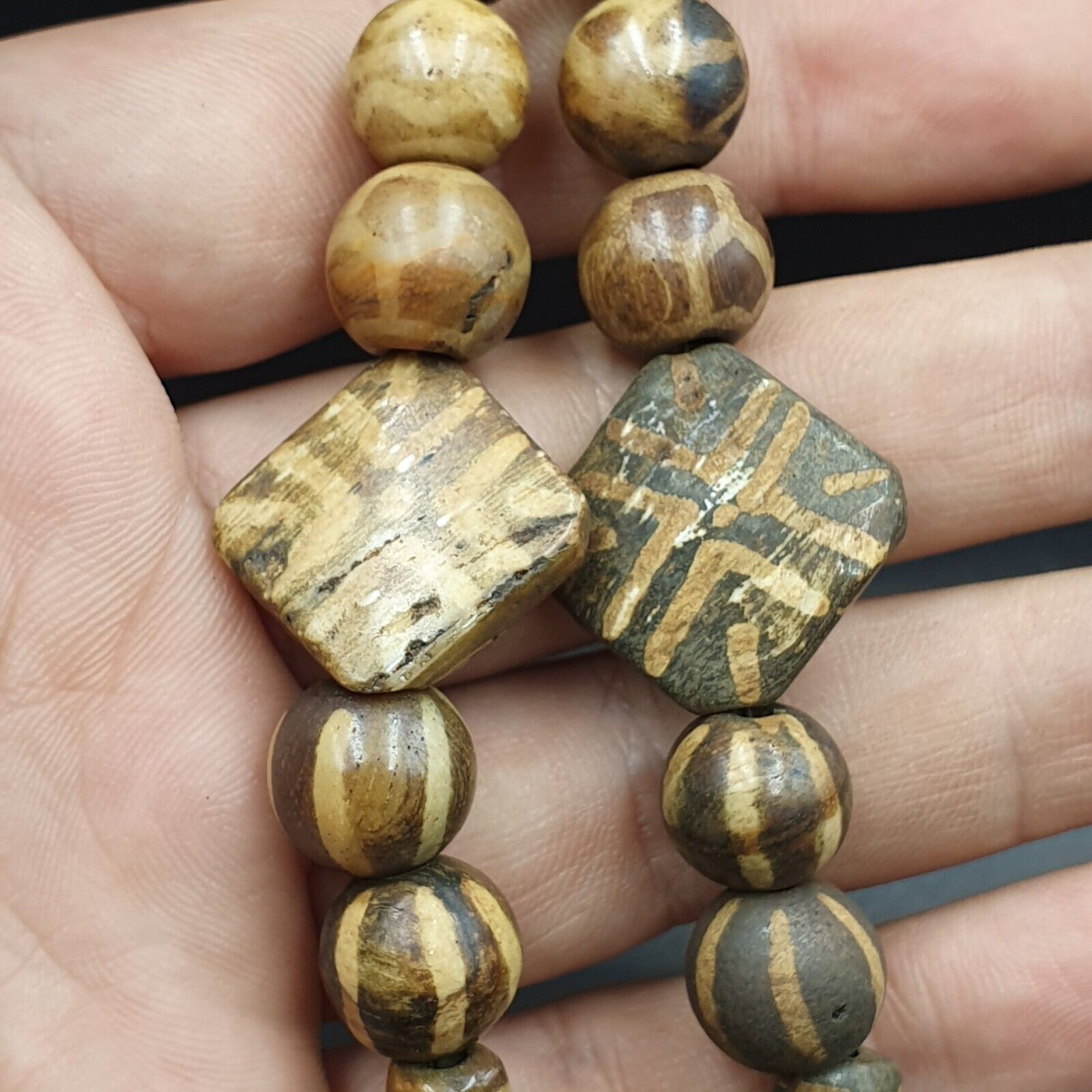 Südasiatische Burma Alte Pumtek Pyu Perlen versteinerte Holz Stein Perlen Halskette PK-o2 