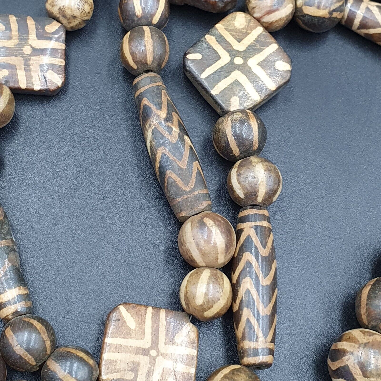 Asian Burmese Old Pumtek petrified Wood Stone beads Strand Long necklace