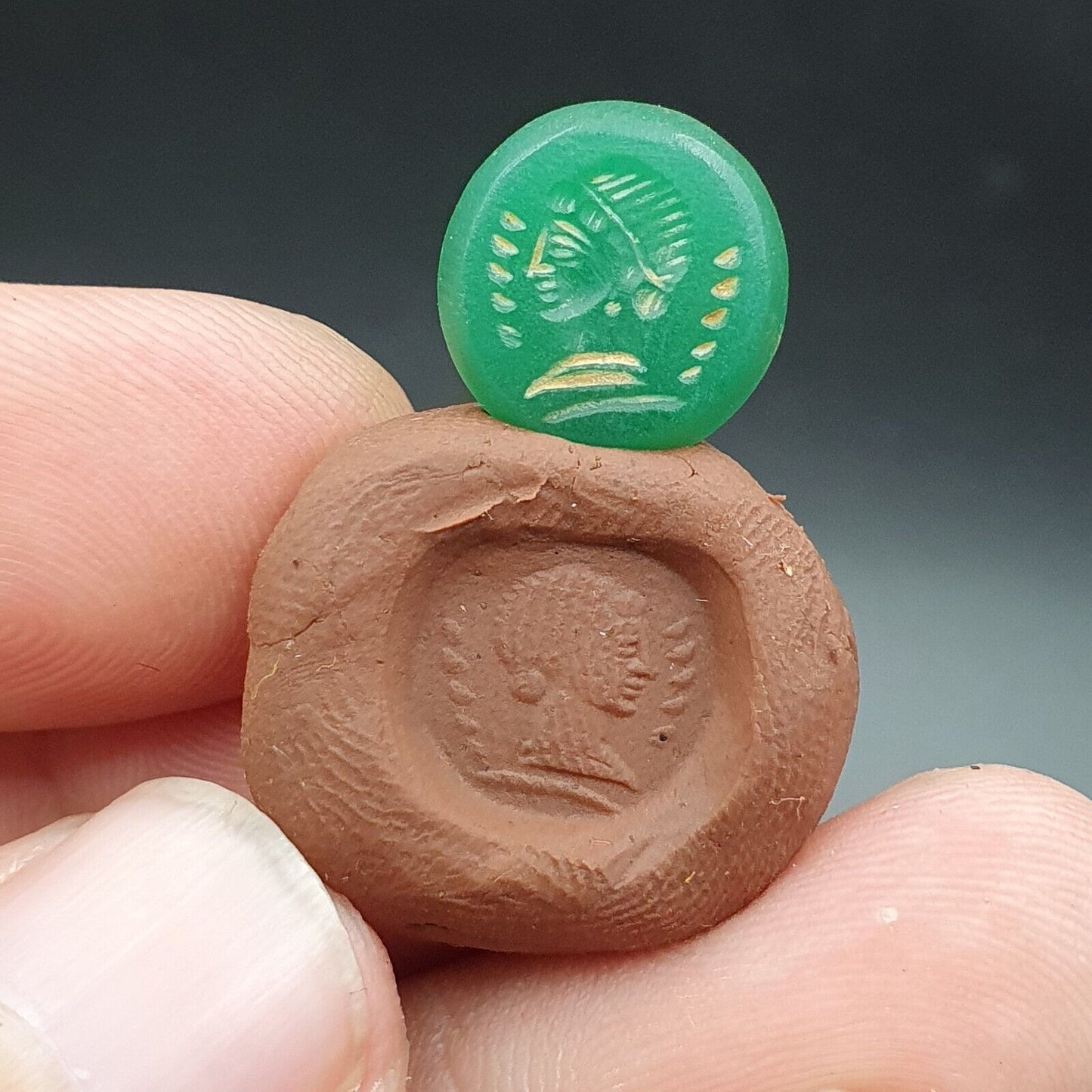 古董綠瑪瑙印章珠“皇后，凹雕郵票戒指凸圓形