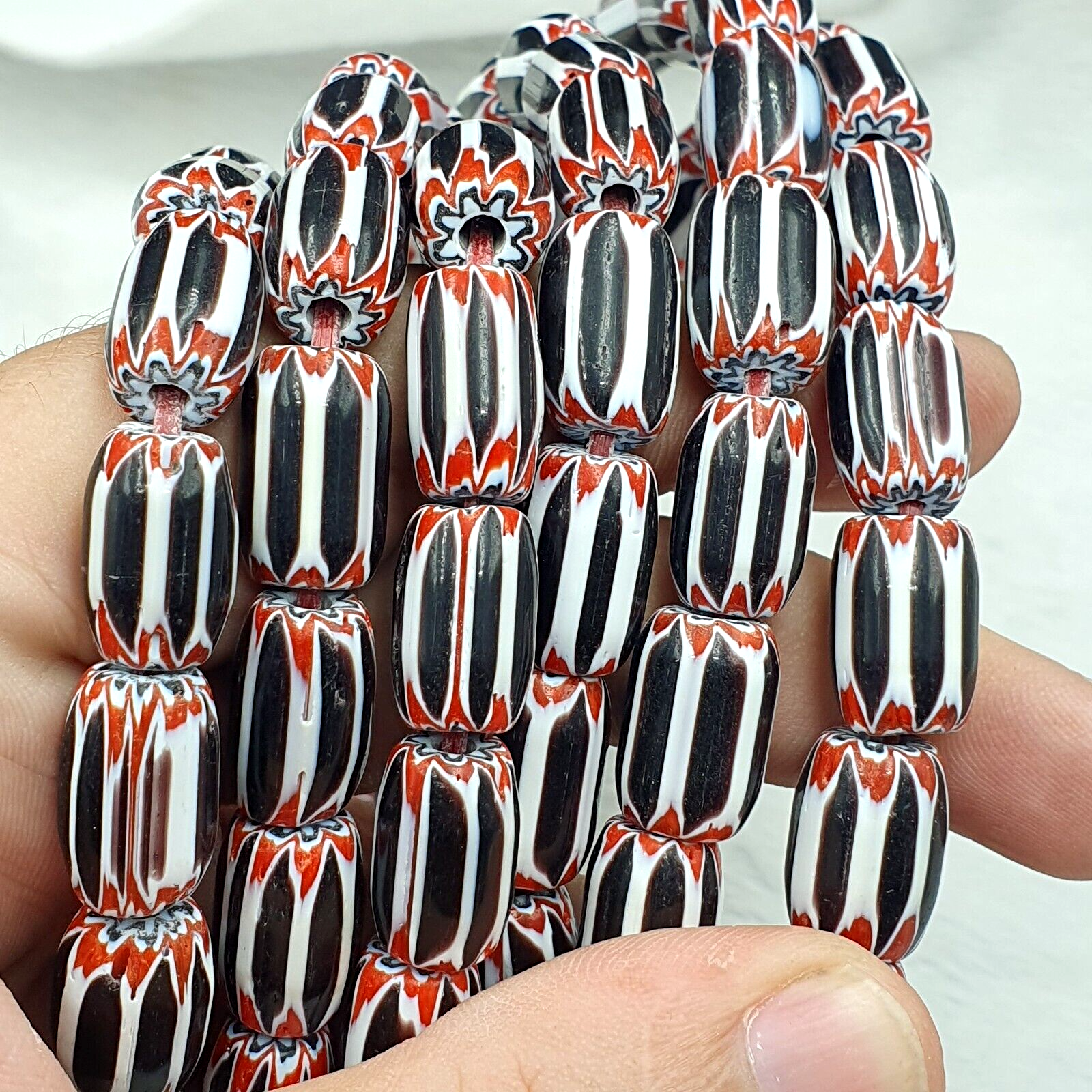 Vintage Black/white Chevron Beads Venetian Inspired 15mmx10mm Beads Long Strand