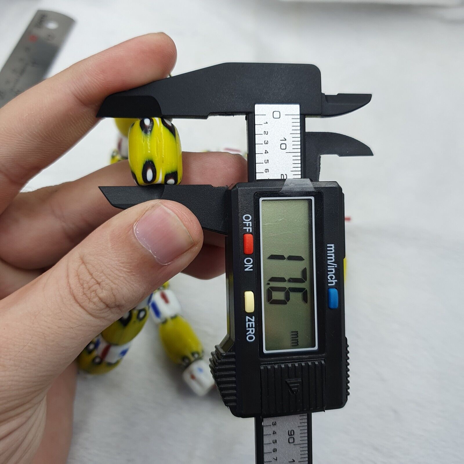 BEAUTIFUL OLD AFRICAN Yellow Blue GLASS Vinatge BEADS 17-14MM