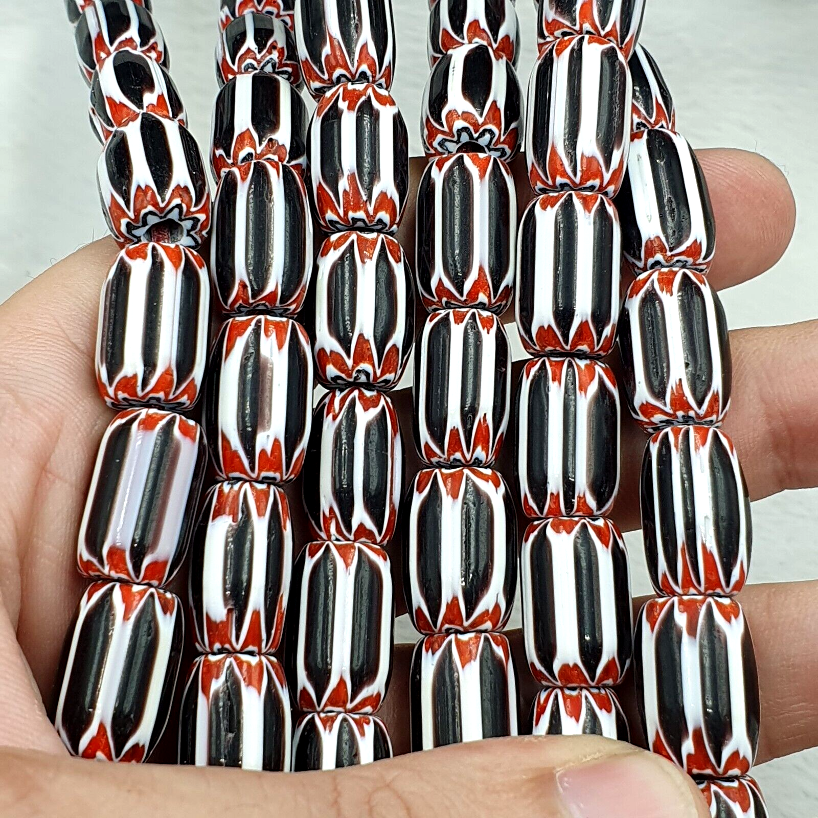 Vintage Black/white Chevron Beads Venetian Inspired 15mmx10mm Beads Long Strand