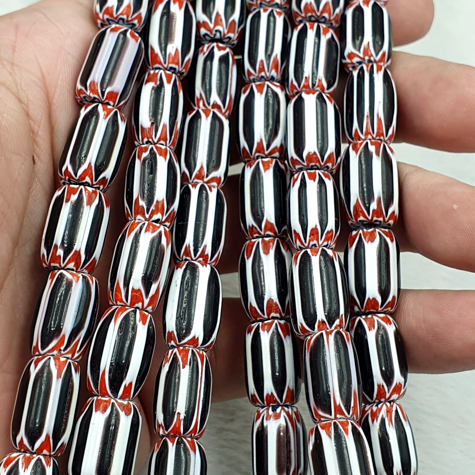 Vintage Black/white Chevron Beads Venetian Inspired 15mmx10mm Beads Long Strand