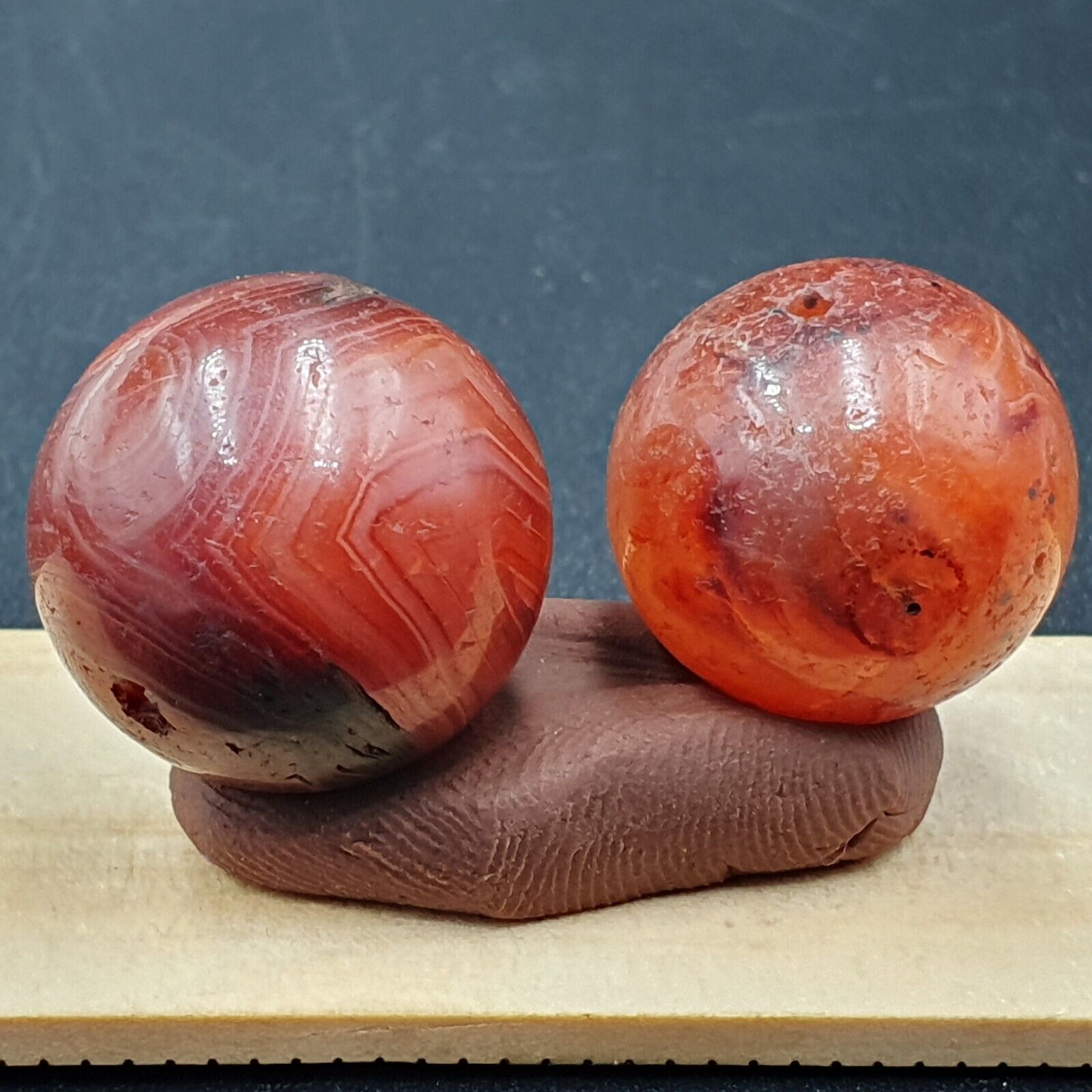 2 Old Ancient Indo Tibetan Carnelian Agate Beads lot 2 Beads