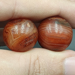 2 Old Ancient Indo Tibetan Carnelian Agate Beads lot 2 Beads