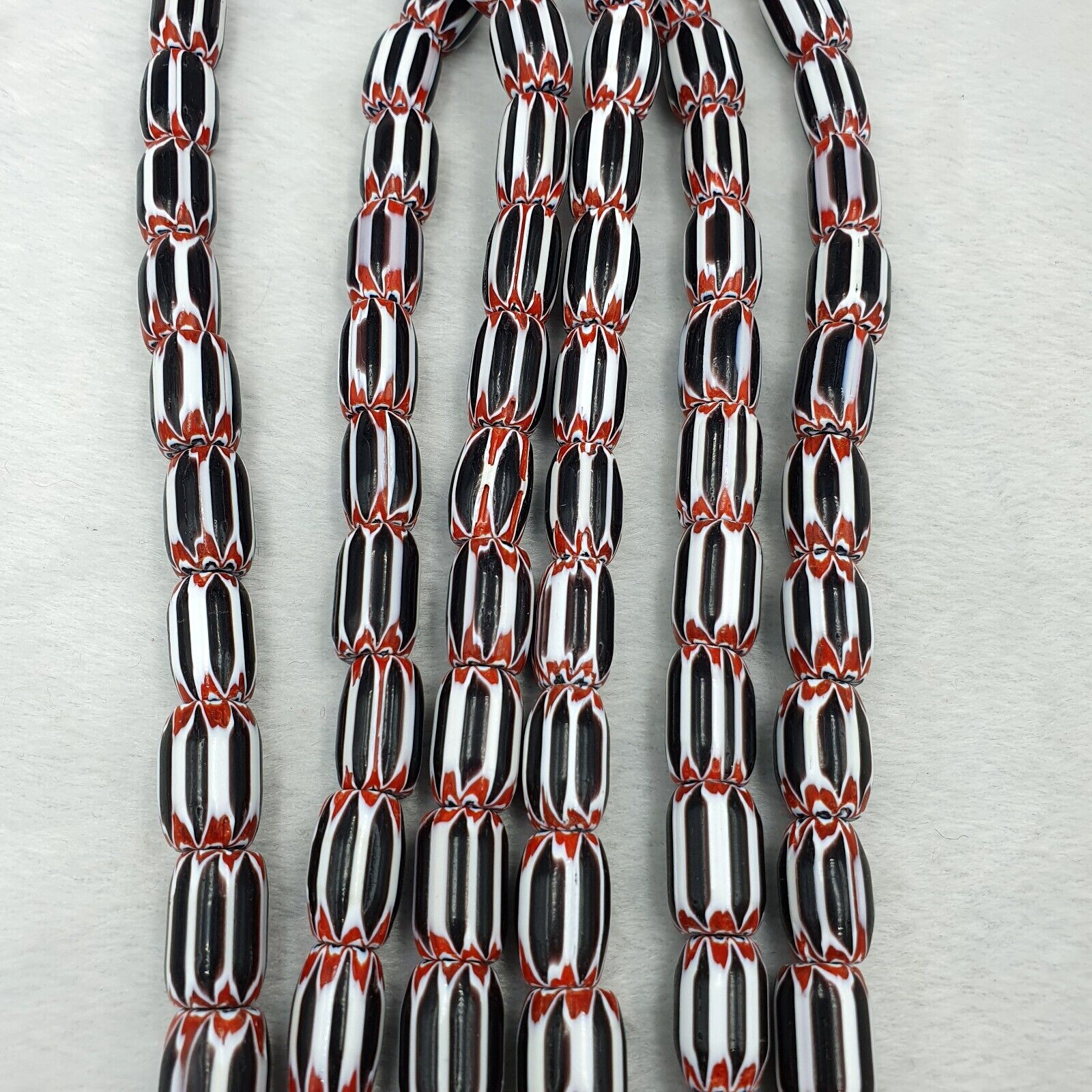 Vintage Black/white Chevron Beads Venetian Inspired 15mmx10mm Beads Long Strand