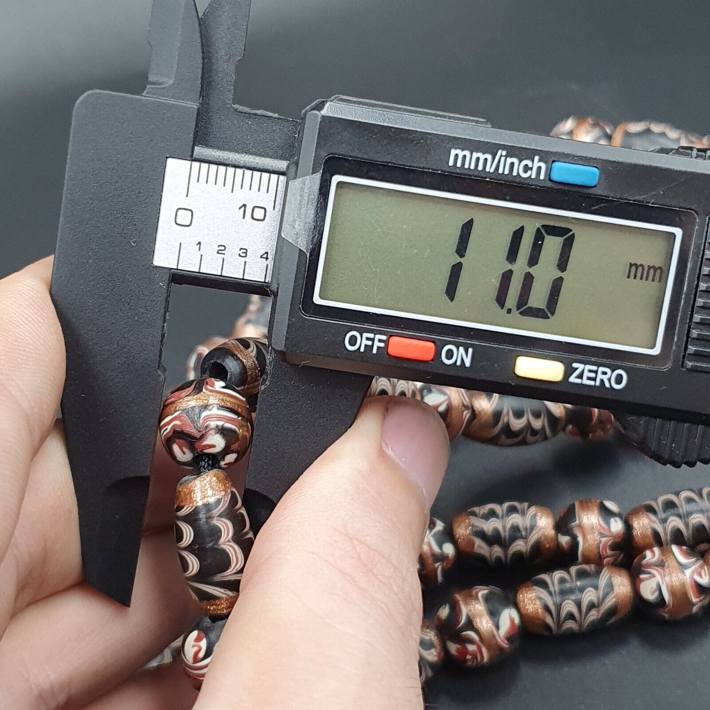 復古 Venerano 藝術花式珠子 17x11 毫米東陵玻璃珠項鍊
