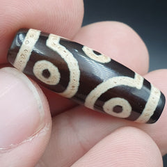 N#211 Himalayan Indo Tibetan rare Patterns Dzi Amulet Bead Lot 2 Beads