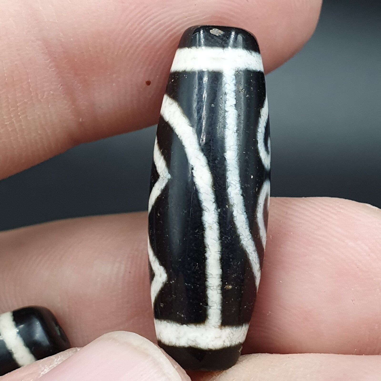 N#341 Himalayan Indo Tibetan rare Patterns Eyes Dzi Amulet Bead Lot 3 Beads