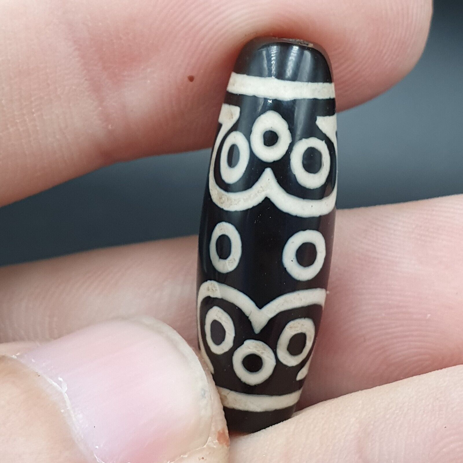 N#341 Himalayan Indo Tibetan rare Patterns Eyes Dzi Amulet Bead Lot 3 Beads