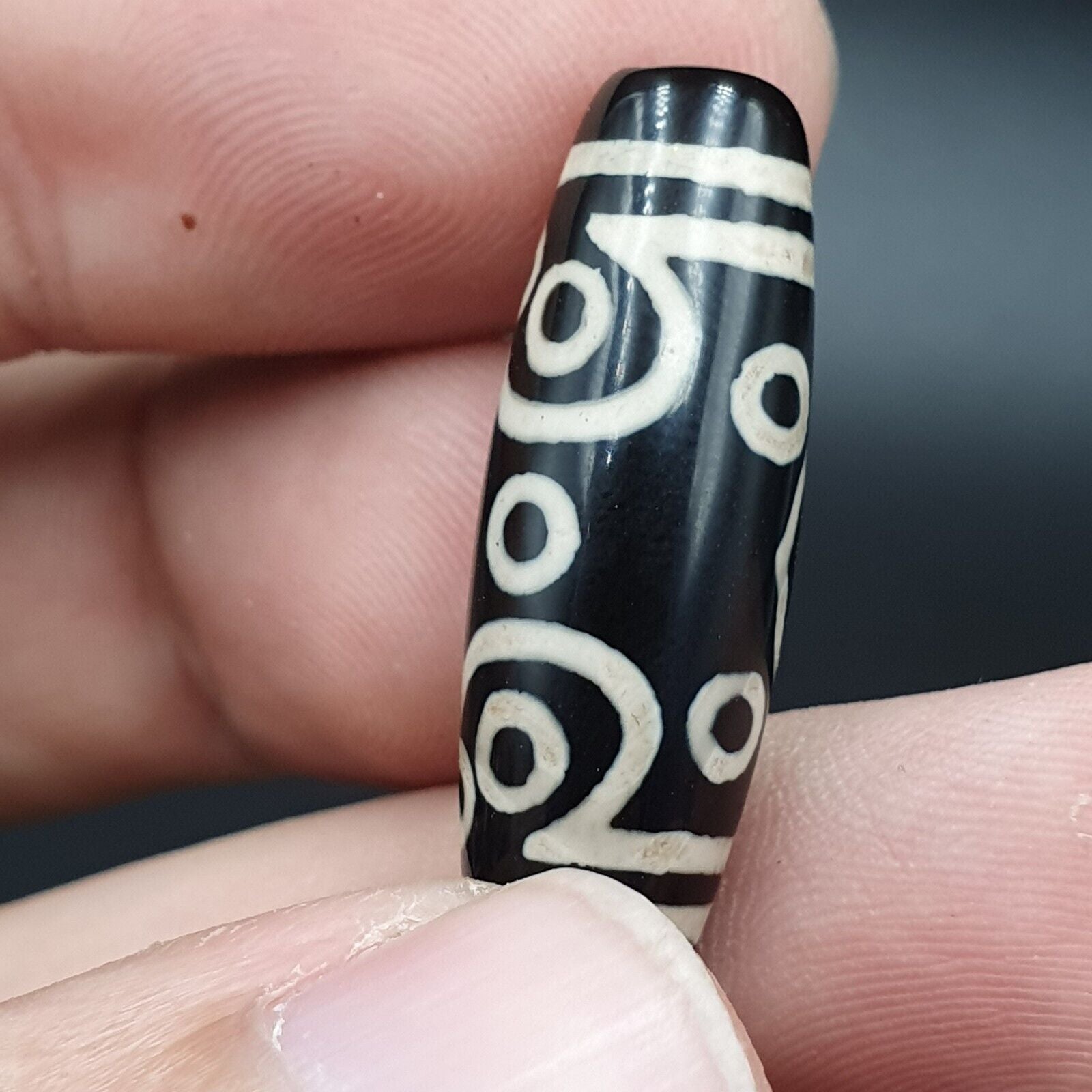 N#341 Himalayan Indo Tibetan rare Patterns Eyes Dzi Amulet Bead Lot 3 Beads