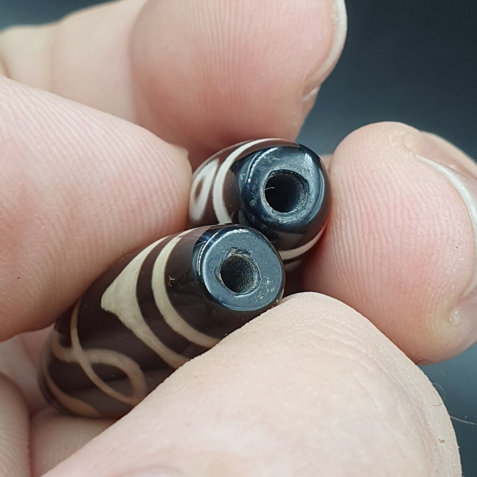 N#241 Himalayan Indo Tibetan rare Patterns Eyes Dzi Amulet Bead Lot 2 Beads