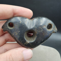 Antique Black Magnetic Stone mysterious animal carving Jade Amulet Stone MG - 1