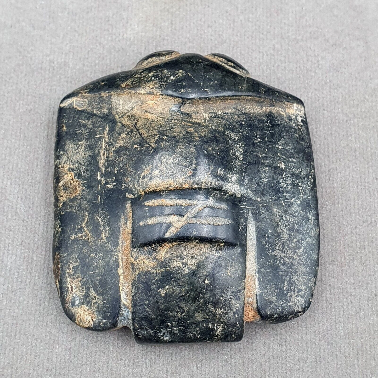 古董黑色磁石神秘動物雕刻玉石護身符石 MG - 2
