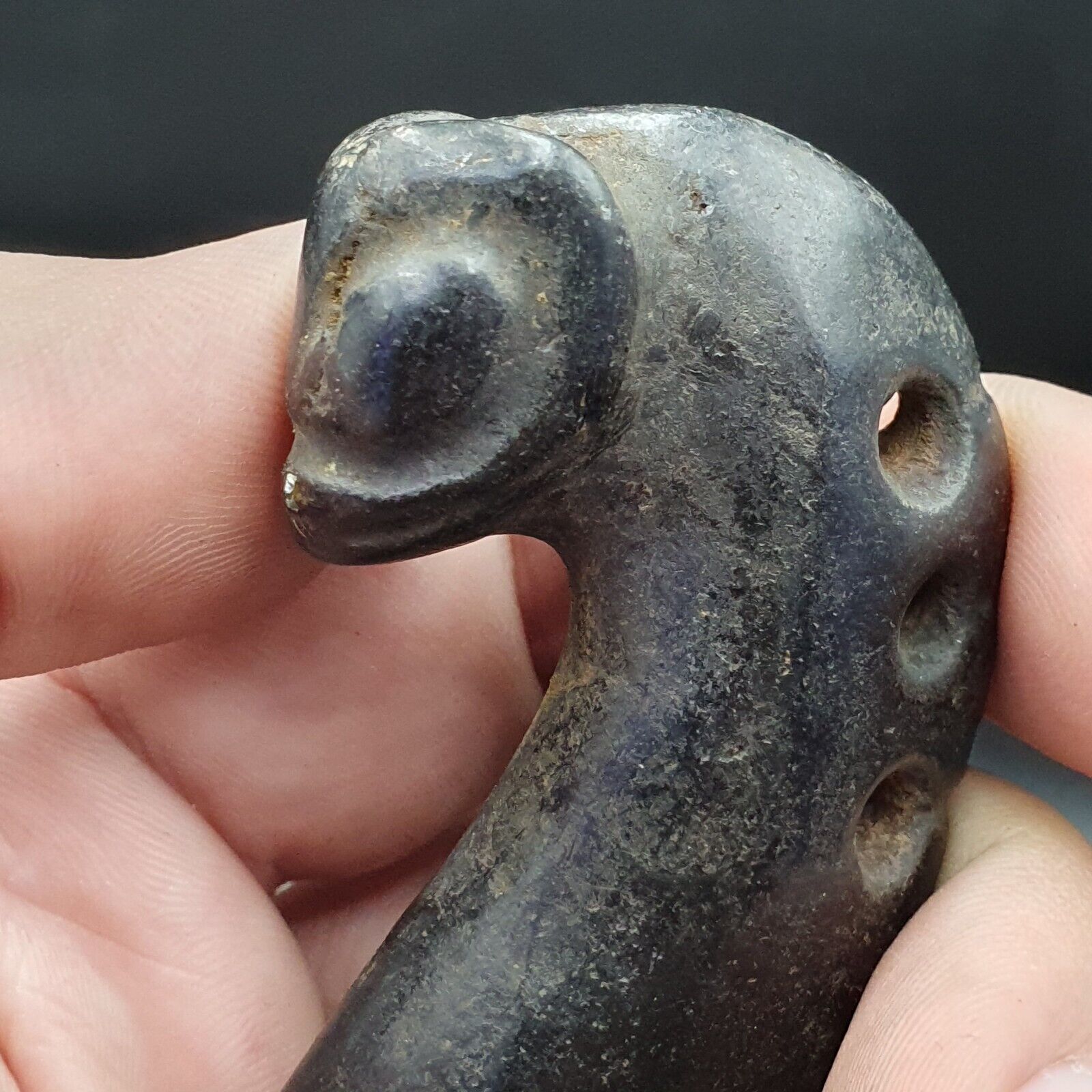 Antique Black Magnetic Stone mysterious animal carving Jade Amulet Stone MG - 3
