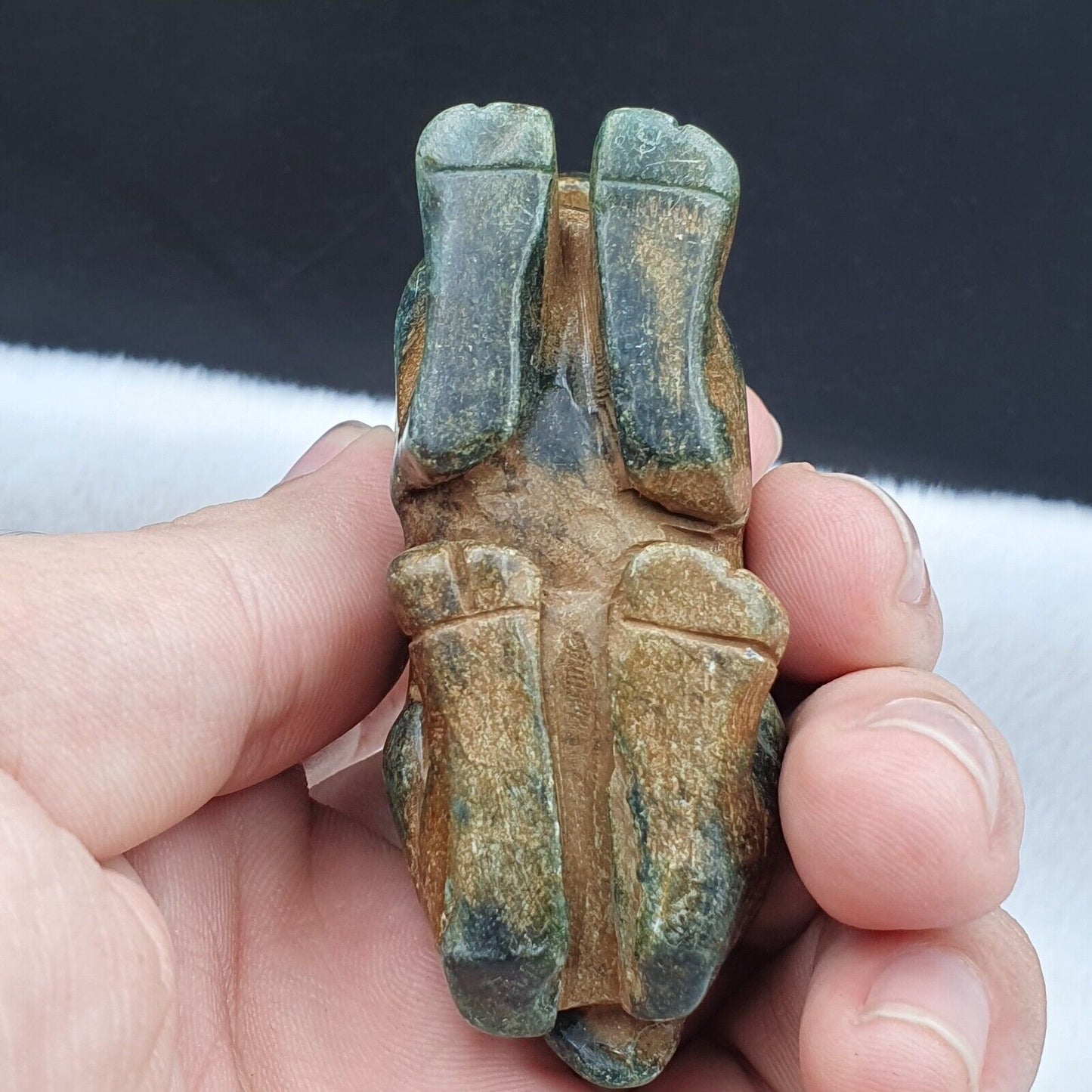 Antiker Stein Jade geheimnisvolles Tier Schaf Schnitzstein Amulett Perlenstein JD2