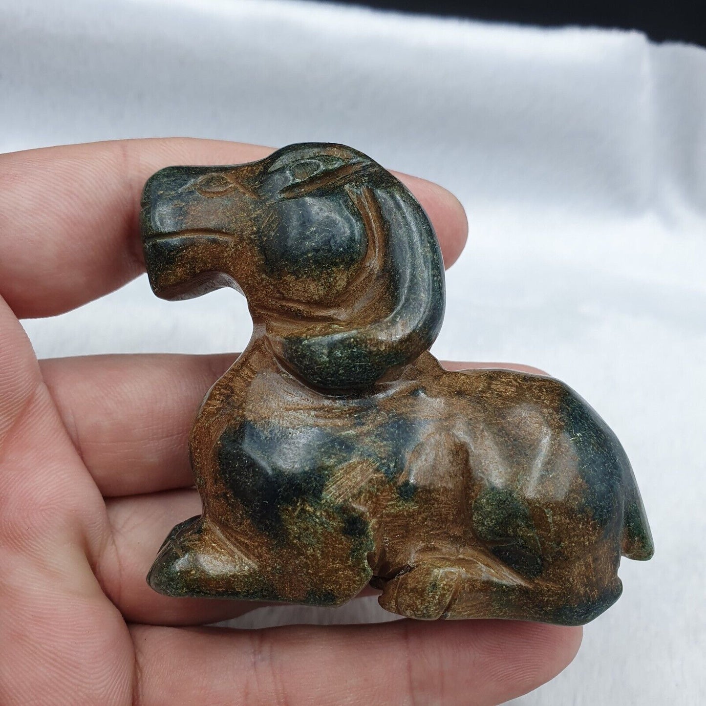 Antiker Stein Jade geheimnisvolles Tier Schaf Schnitzstein Amulett Perlenstein JD2