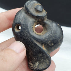 Antique Black Magnetic Stone mysterious animal carving Jade Amulet Stone MG-9