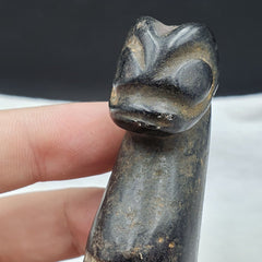 Antique Black Magnetic Stone mysterious animal carving Jade Amulet Stone MG-10