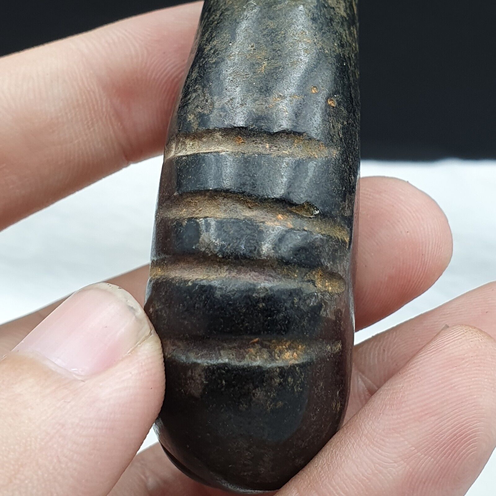 Antique Black Magnetic Stone mysterious animal carving Jade Amulet Stone MG-10