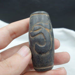 Antique Black Magnetic Stone mysterious animal carving Jade Amulet Stone MG-7