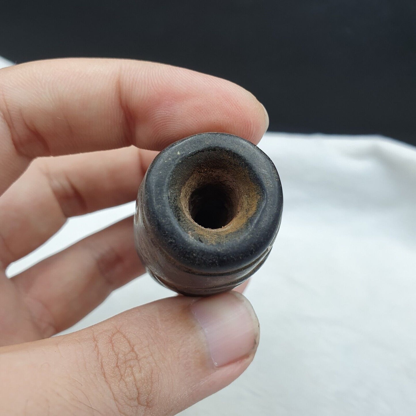 古董黑色磁石神秘動物雕刻玉石護身符石 MG-7
