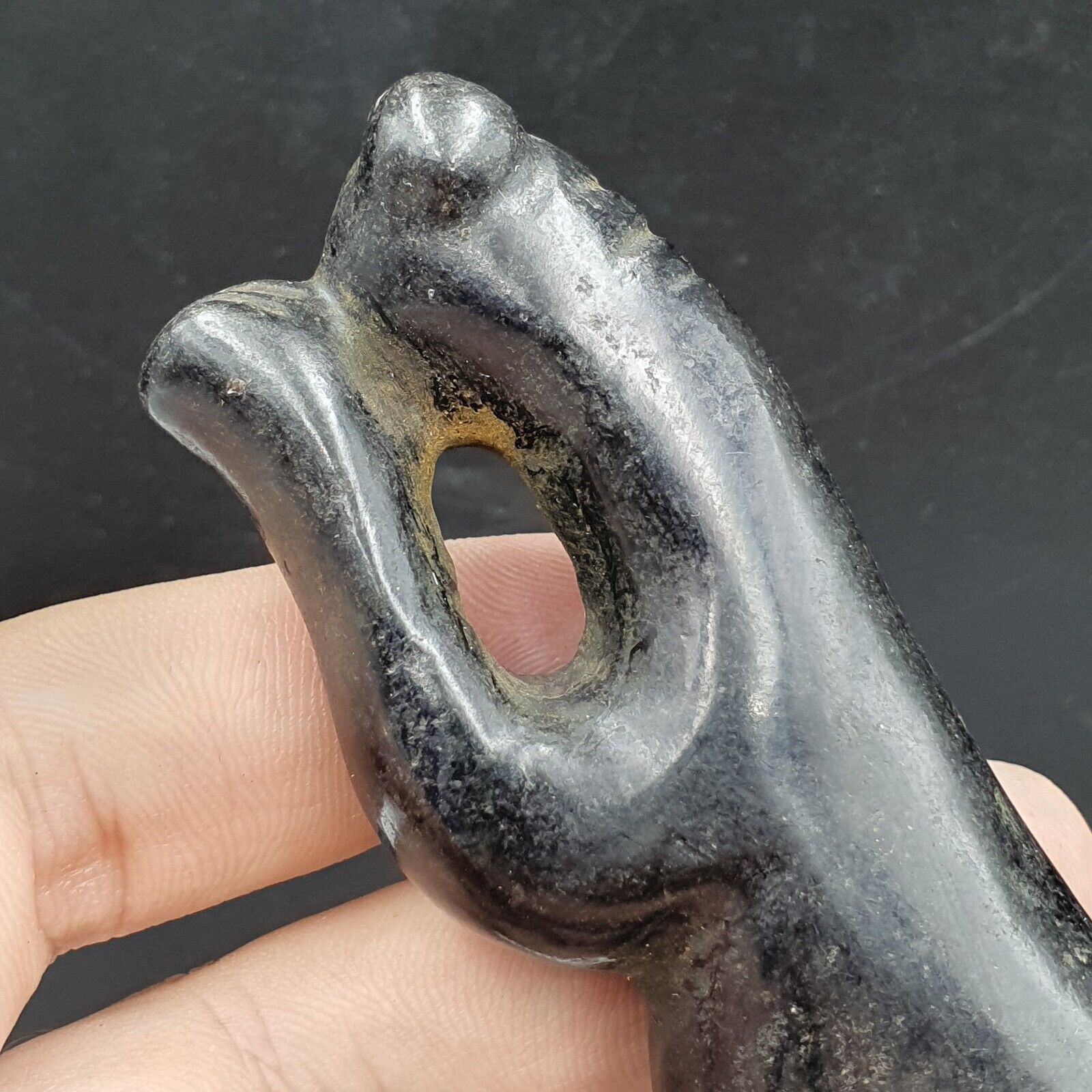 Antique Black Magnetic Stone mysterious animal carving Jade Amulet Stone MG -6
