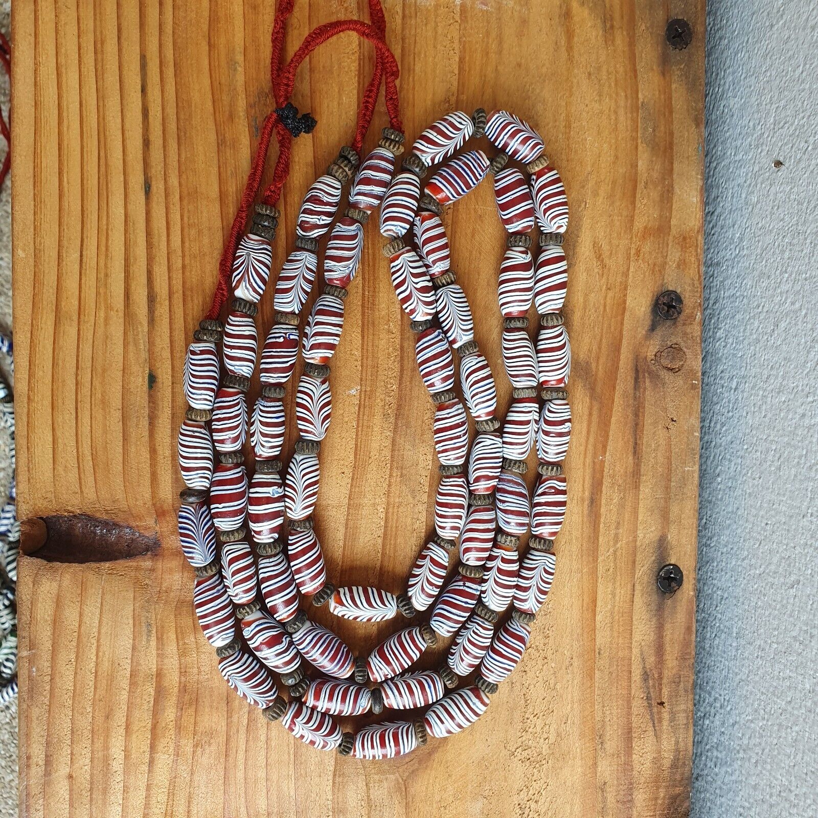 Vintage Venerano ART Fancy  Feather Beads 18x9.5MM  GLASS BEADS 24" Necklace F-2