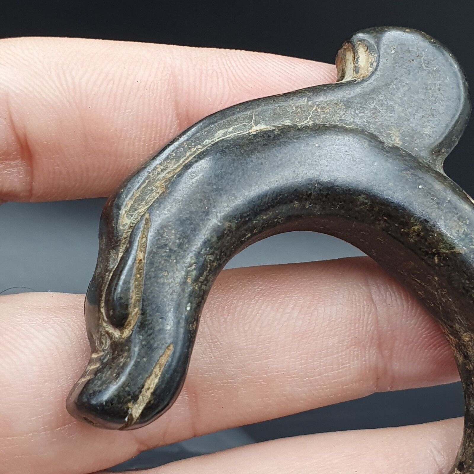 Antique Black Magnetic Stone Snake animal carving Jade Amulet Stone MG-12
