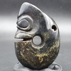 Antique Black Magnetic Stone Mystery creature Pendent Jade Amulet Stone MG-16