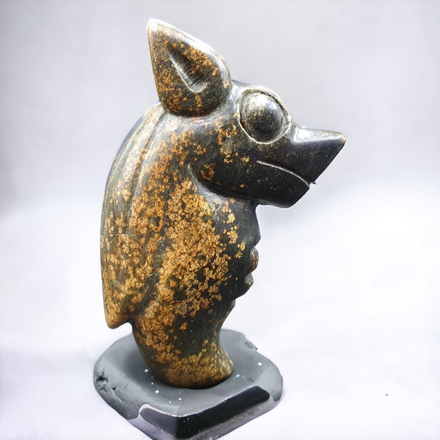 仿古石綠玉神秘動物雕刻石吊墜護身符 JD-16