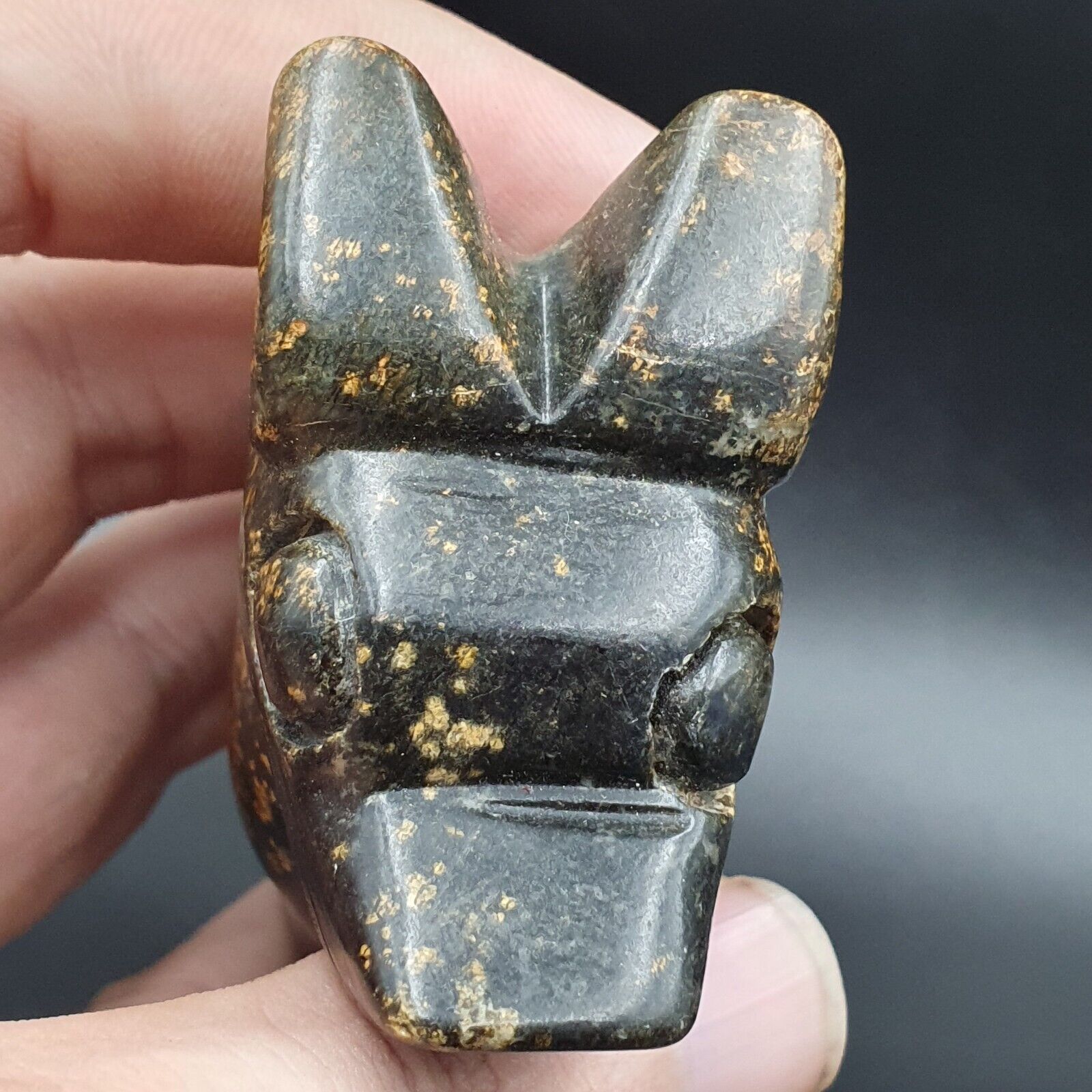 Antique Stone green Jade mystic Animal carving stone Pendent Amulet  JD-16