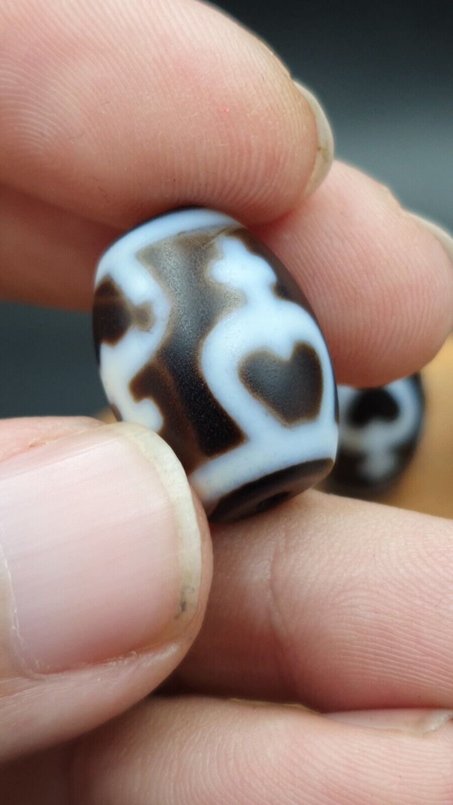 N#501 Himalayan Indo Tibetan rare Patterns Dzi Amulet Bead lot 4 beads