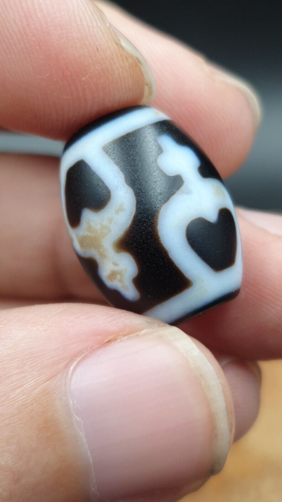 N#501 Himalayan Indo Tibetan rare Patterns Dzi Amulet Bead lot 4 beads