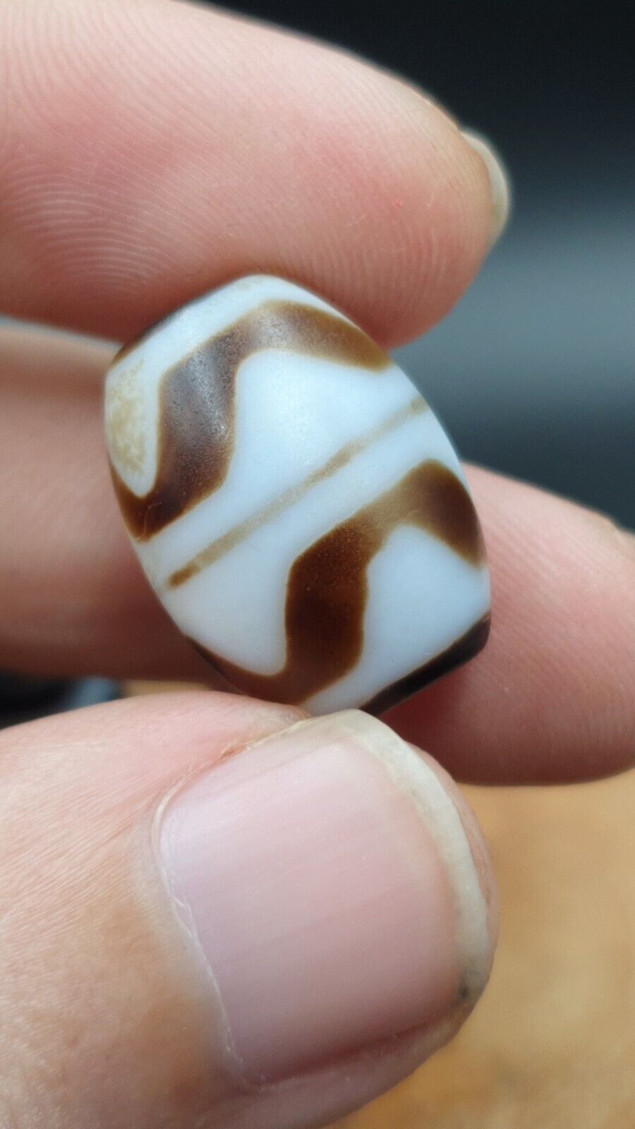 N#501 Himalayan Indo Tibetan rare Patterns Dzi Amulet Bead lot 4 beads