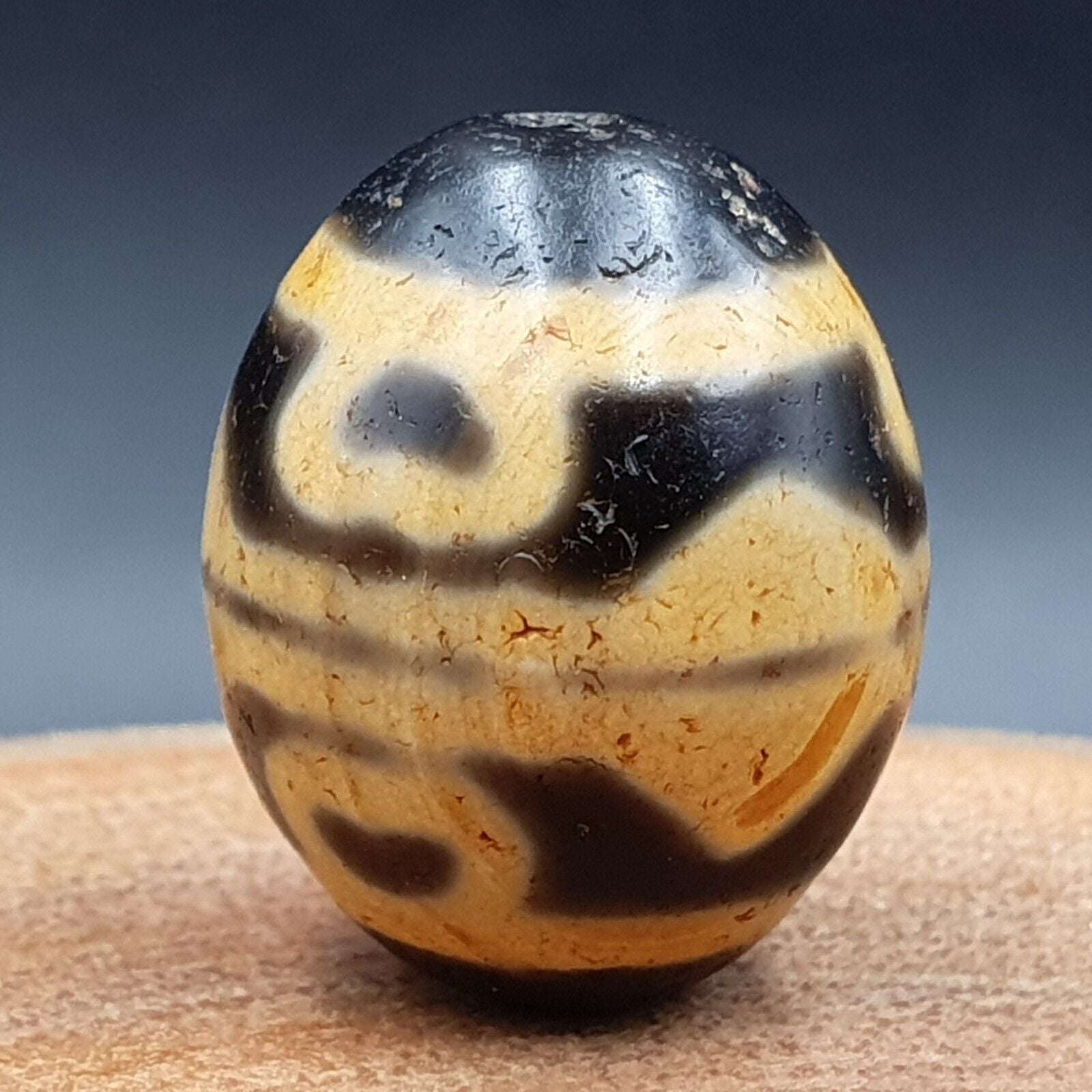 N#101 Himalayan Indo Tibetan rare Patterns Dzi Amulet Bead 20mm