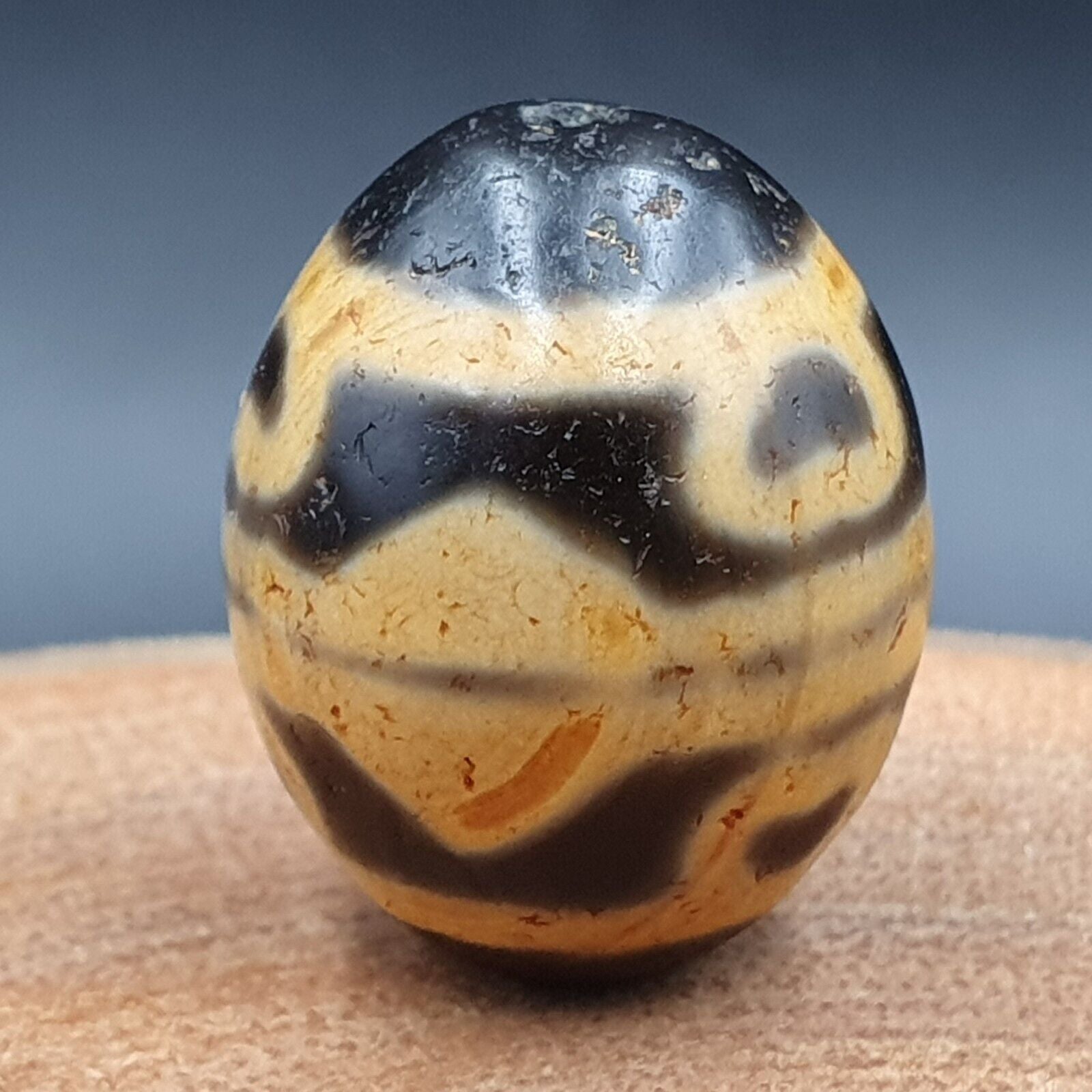 N#101 Himalayan Indo Tibetan rare Patterns Dzi Amulet Bead 20mm