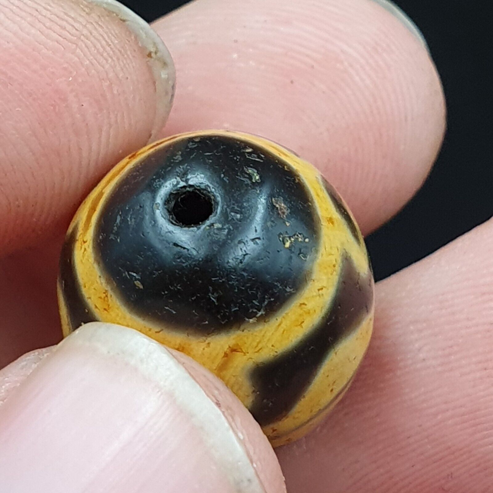 N#101 Himalayan Indo Tibetan rare Patterns Dzi Amulet Bead 20mm