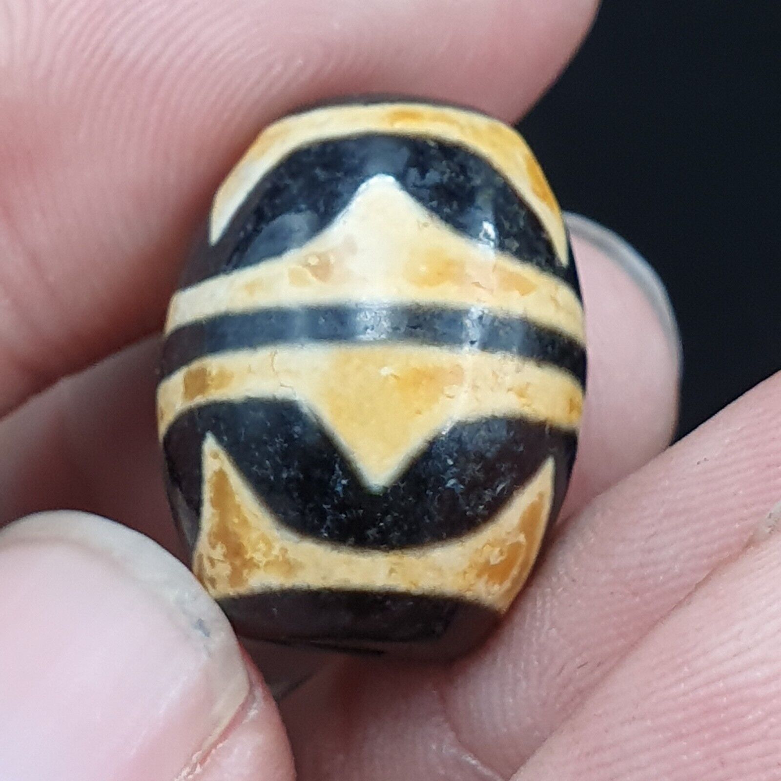 N#315 Himalayan Indo Tibetan rare Patterns Dzi Amulet Bead Lot 4 Beads