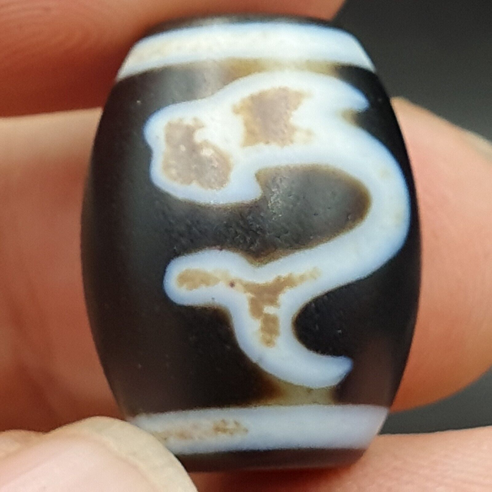 N#502 Himalayan Indo Tibetan rare Patterns Dzi Amulet Bead lot 4 beads