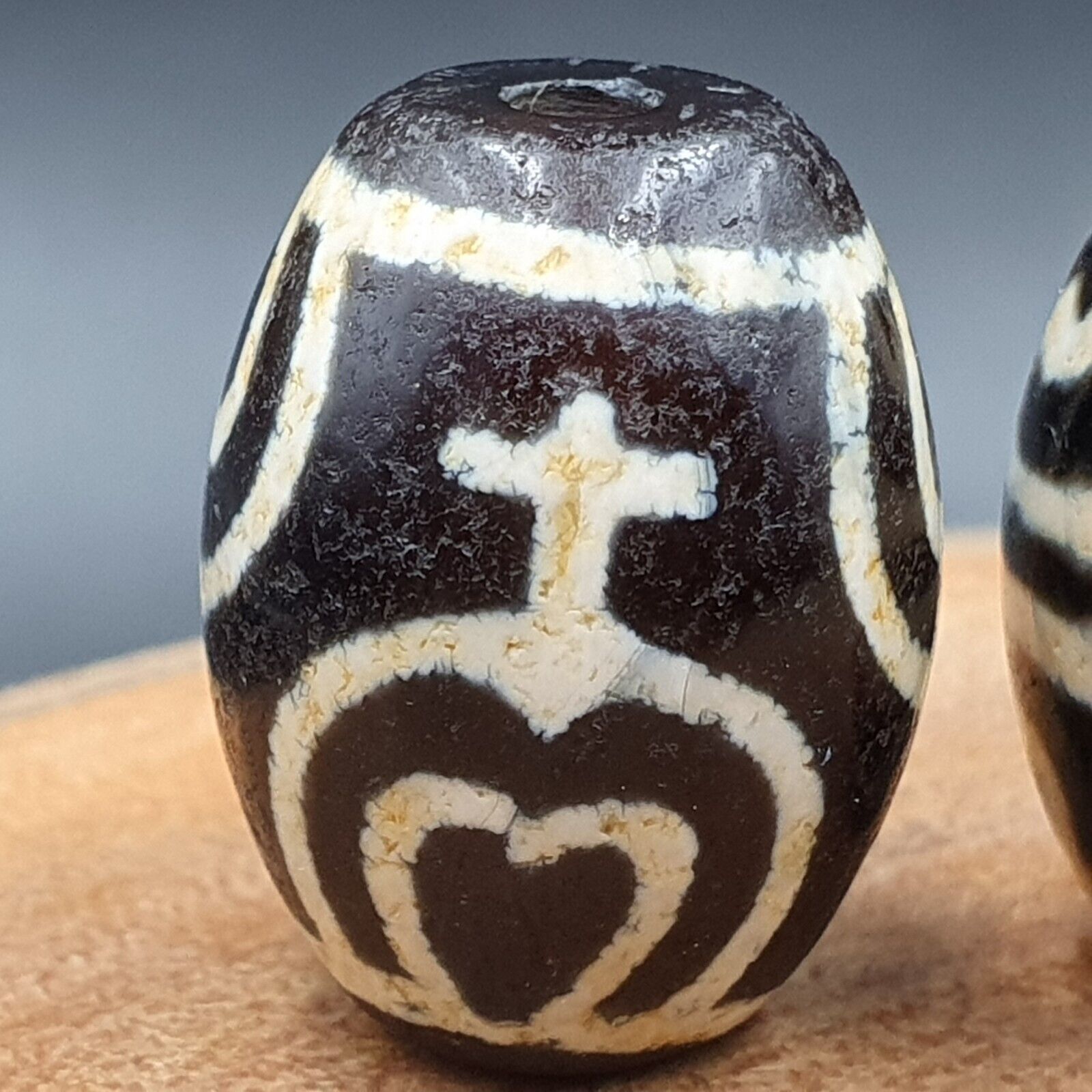 N#312 Himalayan Indo Tibetan rare Patterns Dzi Amulet Bead Lot 3 Beads