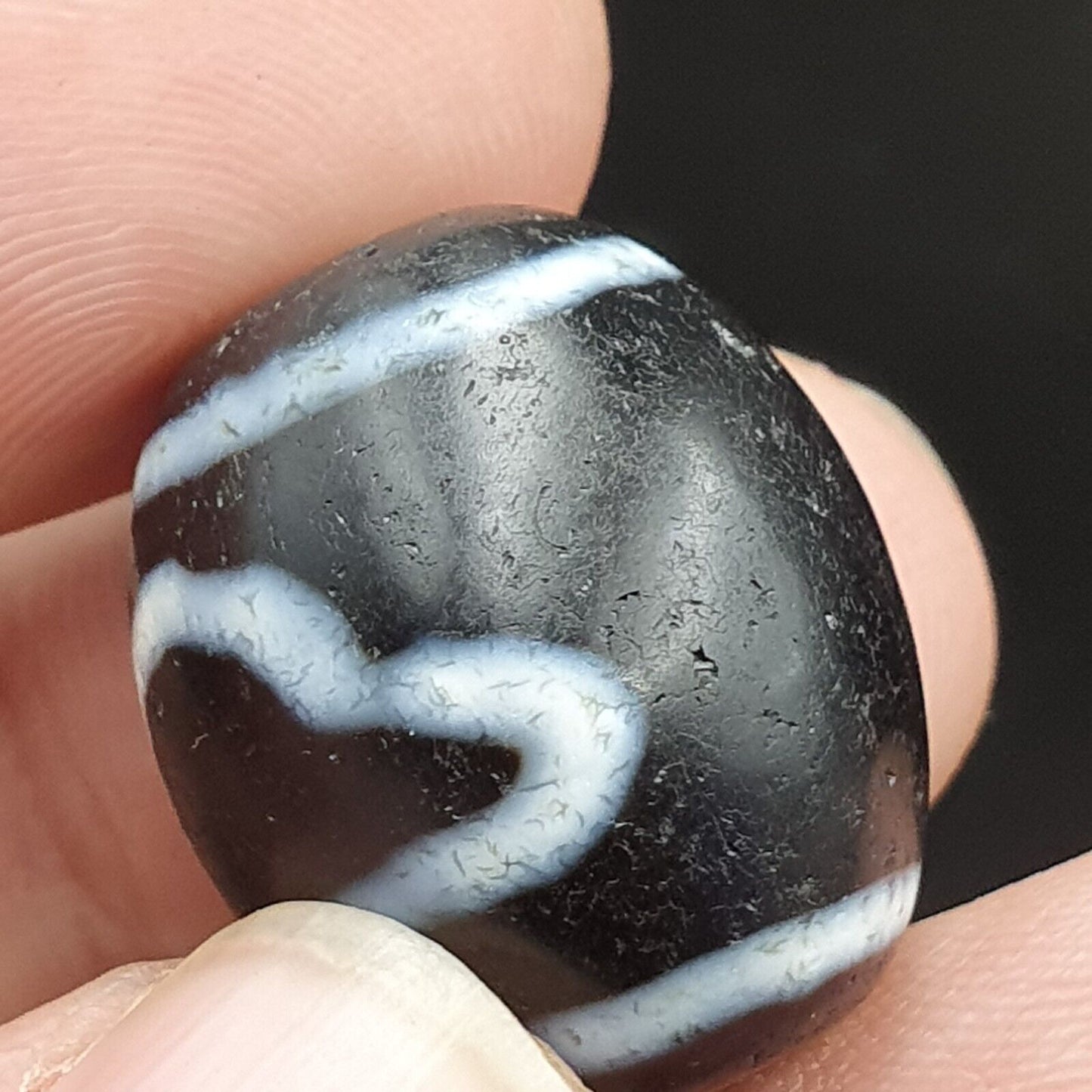 N#401 Himalaya Indo Tibetische seltene Muster Dzi Amulett Perlen Lot 2 Perlen 22x18mm