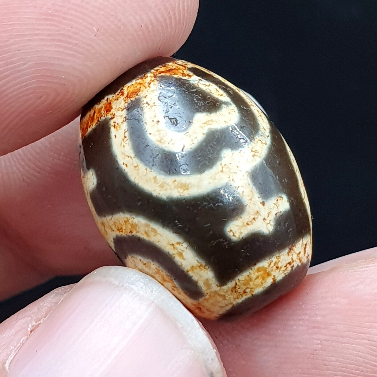N#102 Himalayan Indo Tibetan rare Patterns Dzi Amulet Bead 20mm