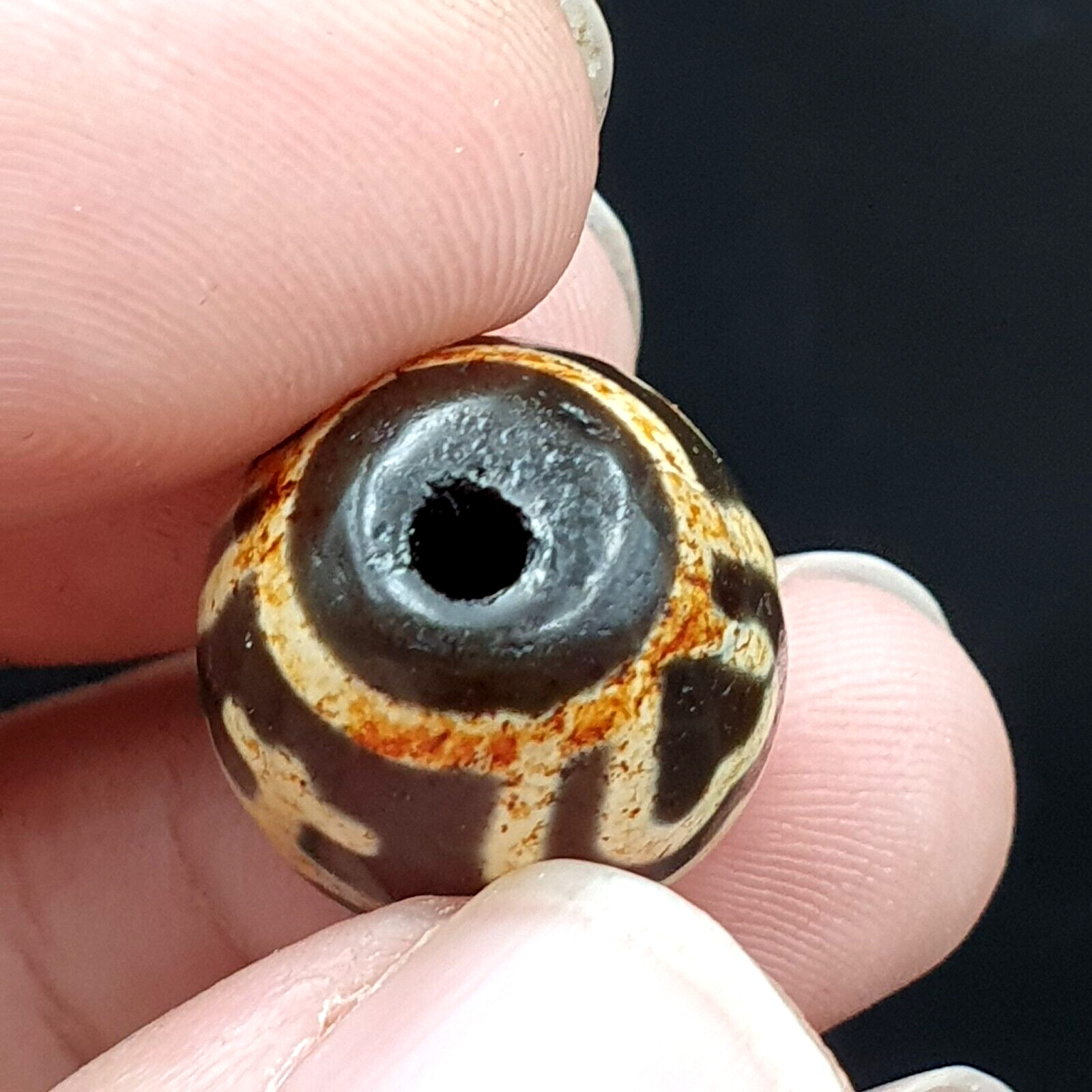 N#102 Himalayan Indo Tibetan rare Patterns Dzi Amulet Bead 20mm