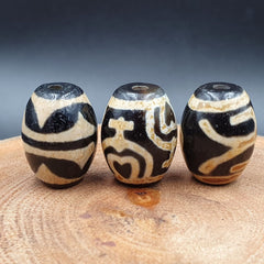 N#311 Himalayan Indo Tibetan rare Patterns Dzi Amulet Bead Lot 3 Beads