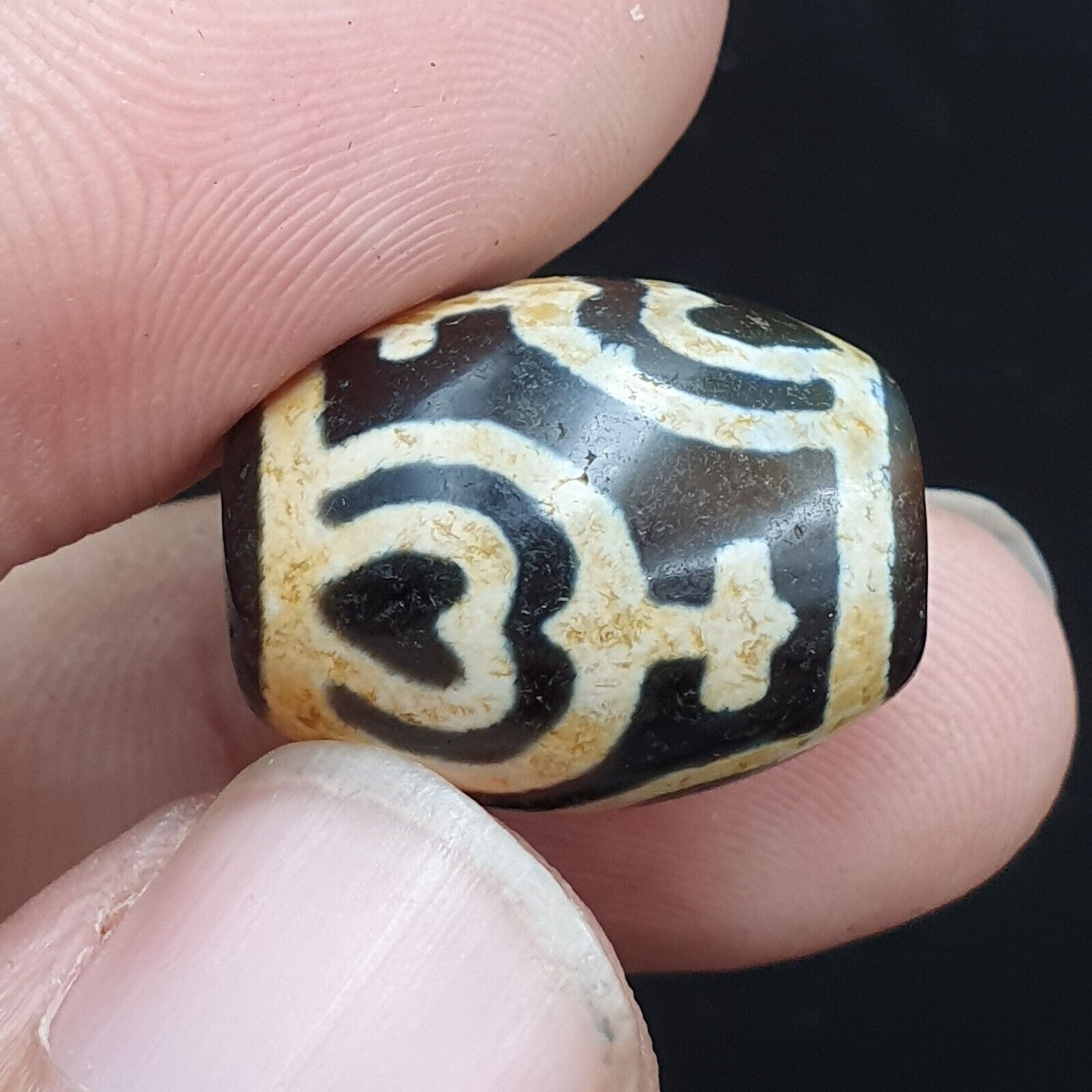 N#311 Himalayan Indo Tibetan rare Patterns Dzi Amulet Bead Lot 3 Beads