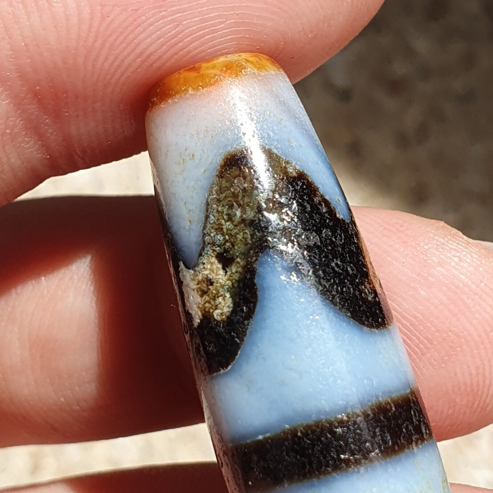 BD 13 HIMALAYAN Indo Tibetan Rusted Double Side Zigzag pattern Agate bead