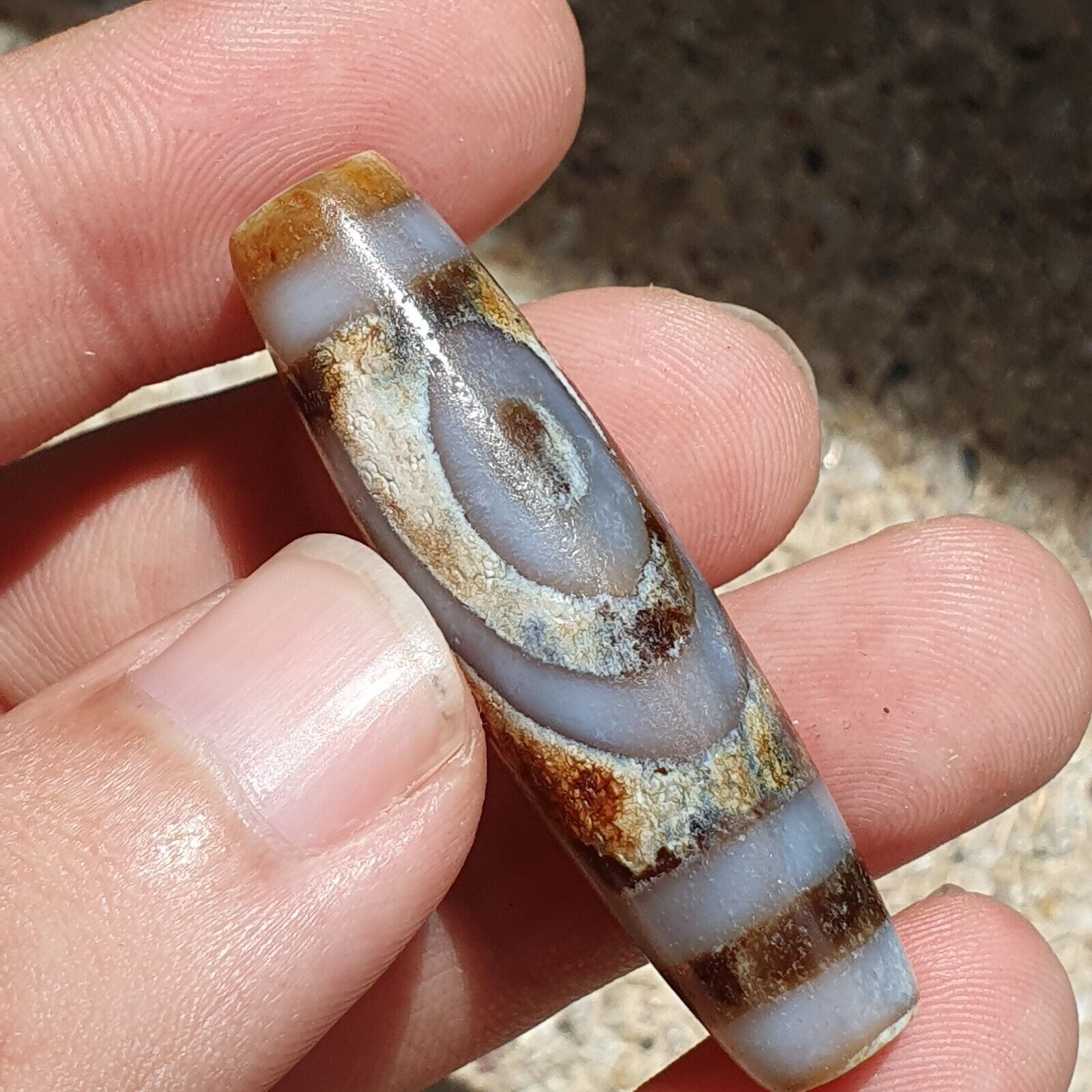 BD 29 HIMALAYAN Indo Tibetan Central Asian Rusted 2 eye Agate bead